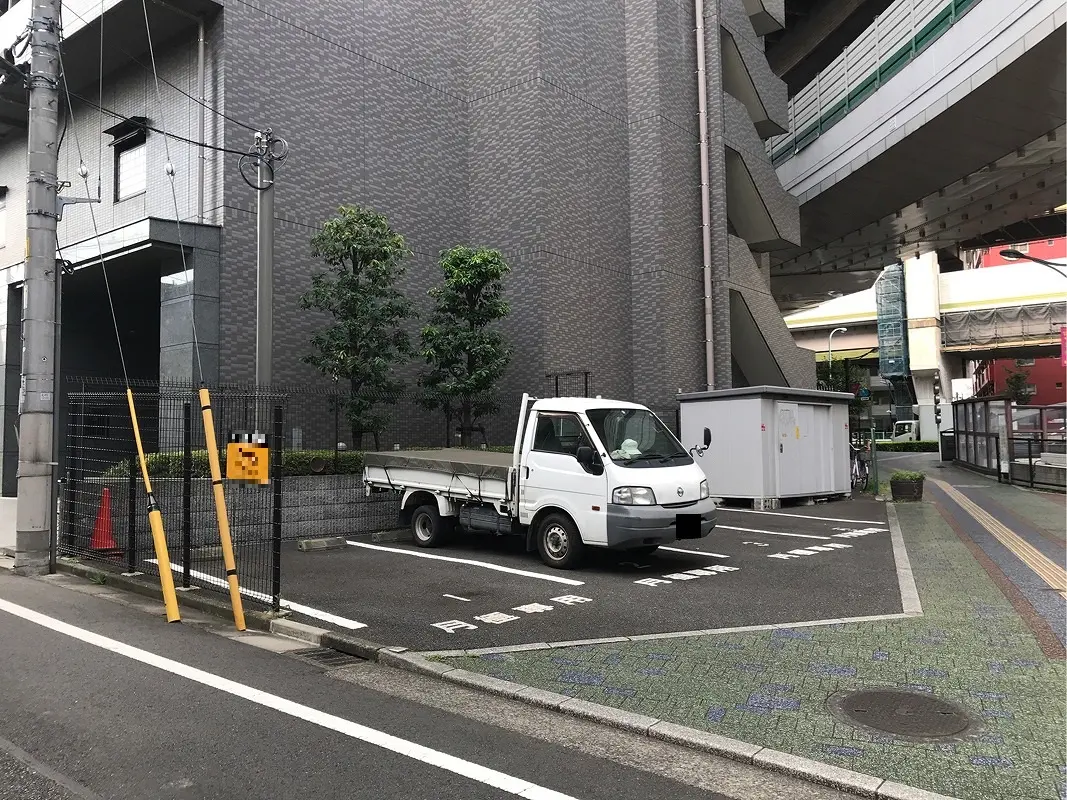 板橋区板橋２丁目　月極駐車場